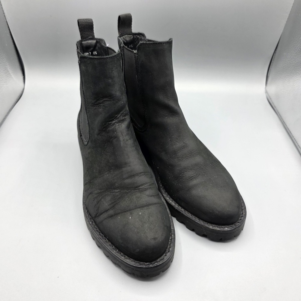 Thursday Boot Co Everyday Chelsea Boots Womens 7 Nubuck Lug Sole Pull On Biker